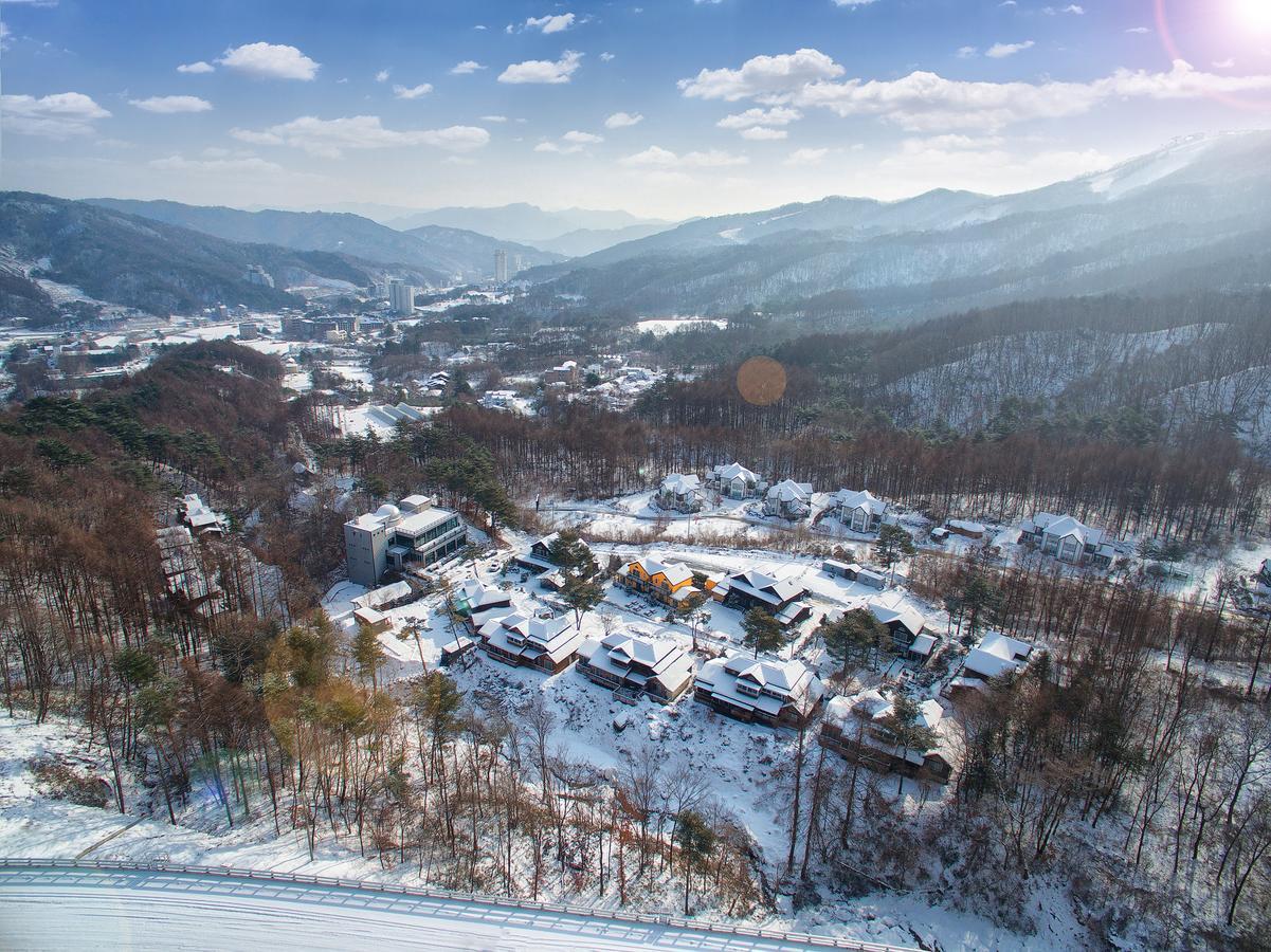 Mayfare Narsha Pyeongchang Villa Екстериор снимка